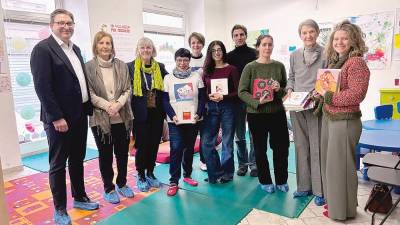 Na srečanju so bili prisotni pobudniki in pokrovitelji, ki so podarili knjige