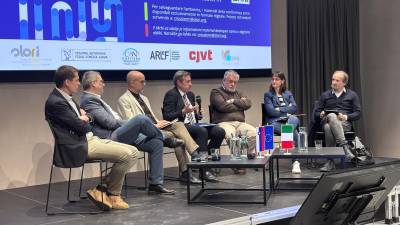 Okrogla miza v EPICentru (P.C.)