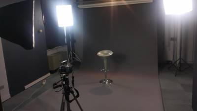 Fotokrožek Fotovideo Trst 80 je edini v Trstu s pravim fotografskim studiem