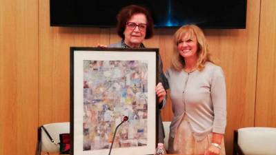 Dosedanja predsednica Marija Pirjevec (levo) in njena naslednica Vilma Purič