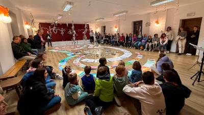 Postavitev izdelkov je na razstavi delovala impozantno in energično (KD SKALA)