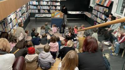 Pravljična urica (FEIGLOVA KNJIŽNICA)