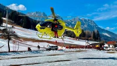 Reševalni heliopter, fotografija je simbolična (ARHIV)