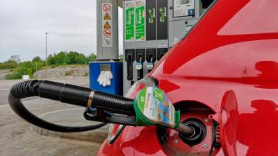 Točenje bencina (ARHIV)