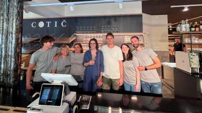 Janina Cotič in Erik Petejan s sodelavci (P.C.)