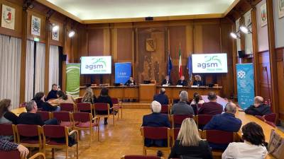 Uvodno srečanje v dvorani Pokrajinskega sveta v Gorici