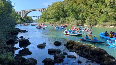 Začetek rekordnega spusta v Solkanu (FOTO D.R.)