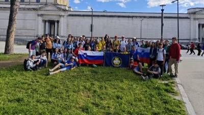 Pogreba papeža Frančiška se je danes udeležilo skoraj 60 zamejk in zamejcev