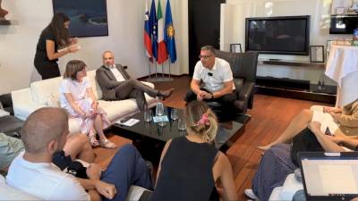 Na že tradicionalnem vsakoletnem srečanju z novinarji je Bržan potrdil, da se bo potegoval za tretji županski mandat (PRIMORSKE NOVICE)