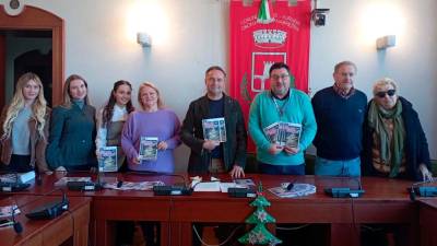 Na županstvu Občine Devin-Nabrežina so predstavili zgibanko Veseli december 2025