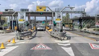 Trenutno razpolaga postaja s petimi pasovi (I.B.)