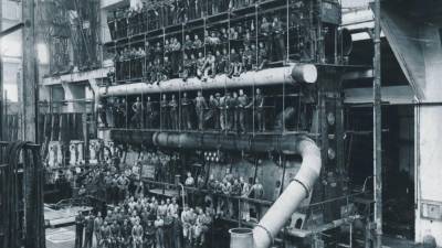 Delavci v tovarni Fabbrica macchine Sant'Andrea v 20. letih prejšnjega stoletja (FRANCESCO PENCO)