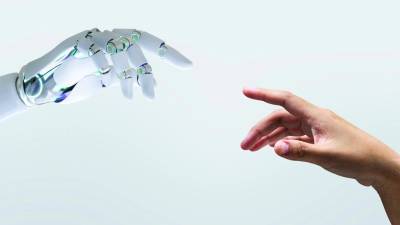 Marsikdo umetni inteligenci ne zaupa, mnogi pa je sploh ne uporabljajo (FREEPIK)