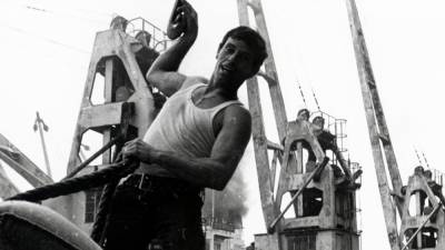 Pristaniški delavci so krojili zgodovino pristanišča (BONAVENTURA)