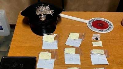 23-letnik je imel pri sebi približno 19 gramov ketamina (KARABINJERJI)