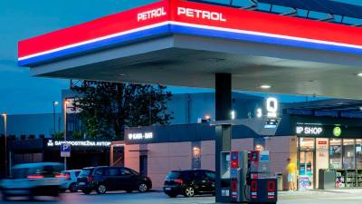 Petrolov servis (PETROL)