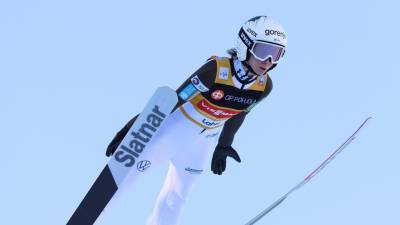 Nika Prevc na današnji tekmi (FB FIS SKI JUMPING)