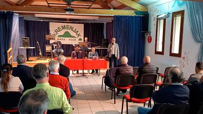 Goste in udeležence na sedežu društva Kremenjak je nagovoril tudi župan Peter Ferfoglia (M.C.)