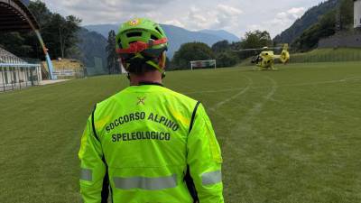 Gorski reševalci s helikopterjem, slika je simbolna