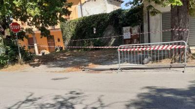 V Gabrjah je voznik povzročil tudi škodo (T.C.)