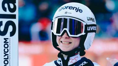 Nika Prevc po današnji zmagi (FIS SKI JUMPING)