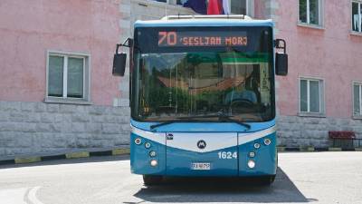 prvi avtobus krene izpred županstva ob 7.50, zadnji pa ob 19.30 (FOTODAMJ@N)