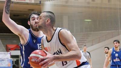 Jadranov košarkar Miše Diminić (FOTODAMJ@N)