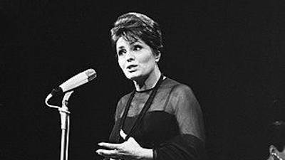 Amalia Rodrigues med enim od številnih nastopov (WIKIMEDIA)