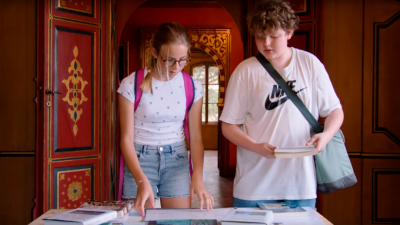 Prizor iz oddaje Skrivnostni grad Miramar (RAI FJK)