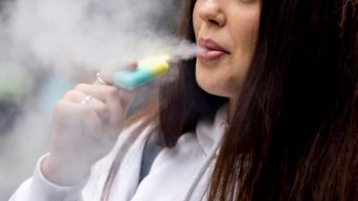 WHO meni, da so elektronske cigarete škodljive (ANSA)