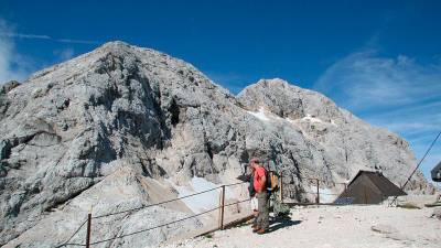 Triglav in mali Triglav (WIKIMEDIA)