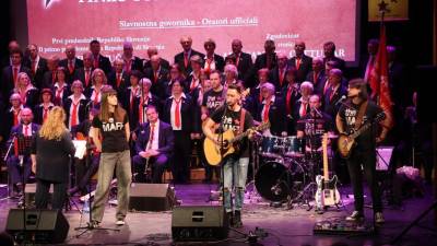 Skupina The Maff in tržaški partizanski zbor Pinko Tomažič (FOTO K.D.)