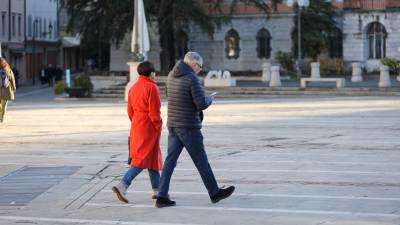 Sprehajalca na Travniku (TIBALDI)