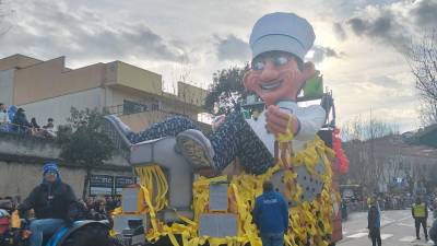 Zmagovalni voz skupine Bulli e Pupe, ki je na miljskem pustu slavila drugo leto zapored