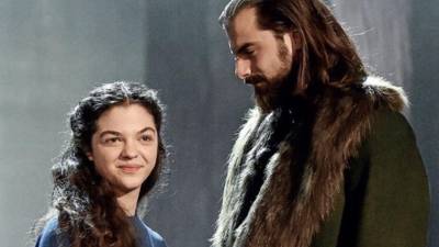 V predstavi Veronika Deseniška sta vlogi Veronike in Friderika odigrala Diana Kolenc in Domen Novak