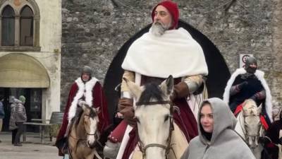 V Čedadu je potrekal tudi sprevod v srednjeveških kostumih (PALIO DI CIVIDALE)