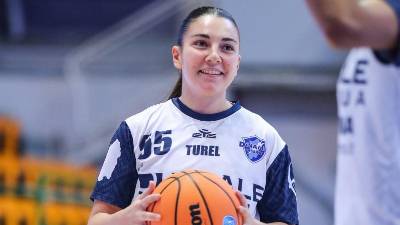 Anna Turel letos uspešno nastopa za Dinamo Sassari v ženski A1-ligi (FB/DINAMO SASSARI)