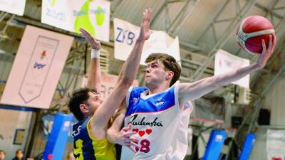 Borov košarkar Daniel Maurel (FOTODAMJ@N)