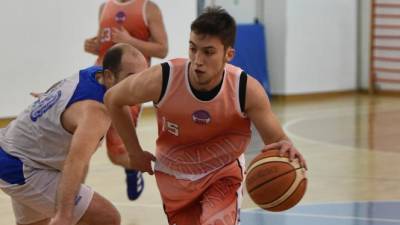 Sokolov košarkar Matej Perčič je proti Barcolani dosegel 5 točk (ARHIV)