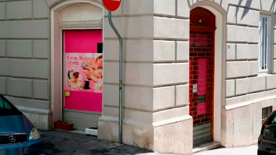 Masažni salon v Ulici sv. Frančiška (ARHIV)