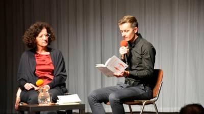 Literarni večer Maja Haderlap - Z Majo Haderlap se je pogovarjal Nejc Rožman Ivanč<i>ič</i>