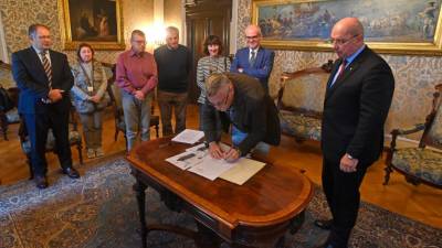 Podpis sporazuma med Občino Trst in VZPI-ANPI za upravljanje Parka miru znotraj openskega strelišča (FOTODAMJ@N)