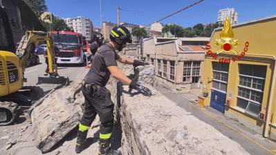 Tovornjak je poškodoval zid, ki meji na garaže prevoznika Trieste Trasporti