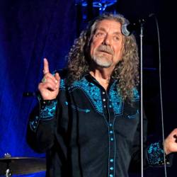 Robert Plant na koncertu v puljski Areni julija 2016 (ANDRAŽ GOMBAČ/PRIMORSKE NOVICE)