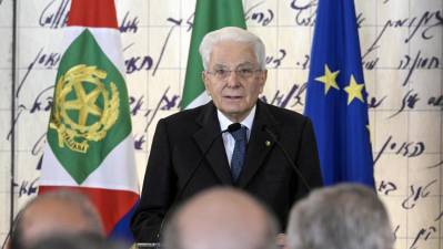 Predsednik italijanske republike Sergio Mattarella med slovesnostjo ob dnevu spomina (ANSA)