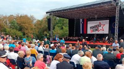 Proslava ob 71. obletnici vrnitve Primorske matični domovini v Komnu (LEO CAHARIJA/PRIMORSKE NOVICE)