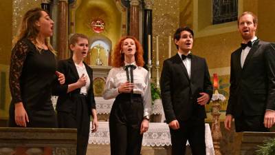 Člani skupine Anakrousis med nastopom (FOTODAMJ@N)