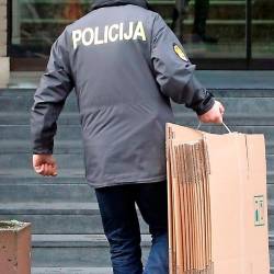 Koprski kriminalisti so izvedli 16 hišnih preiskav, fotografija je simbolična (ARHIV)
