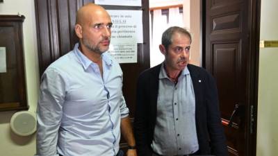 Levo novinar Gianpaolo Sarti, ob njem odvetnik Antonio Santoro (FOTODAMJ@N)