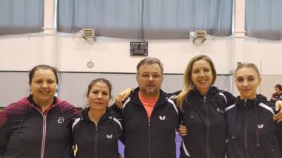 Neutrudne krasovke, z leve Vanja Milič, Katja Milič, trener Dušan Michalka, Martina Milič in Irene Favaretto